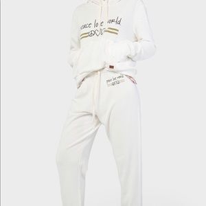 ✌️💖🌎**COMING SOON**✌️💖🌎NWT Peace Love World